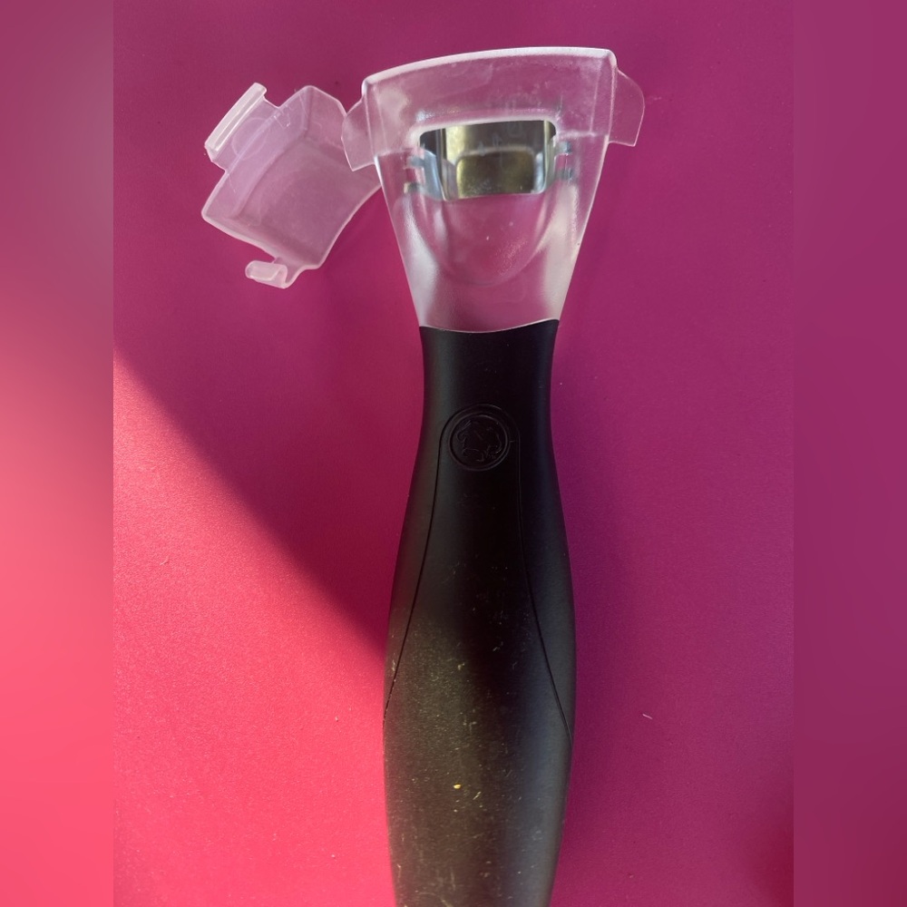 Pampered Chef corn cutter